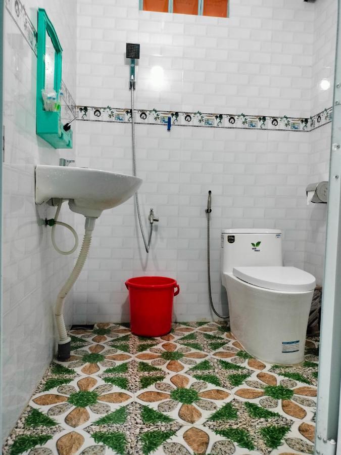 Hotel Nhà Nghỉ NgọC PhuọNg Hon Son Lai Son Exterior foto