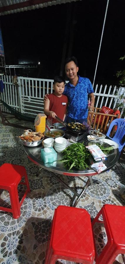 Hotel Nhà Nghỉ NgọC PhuọNg Hon Son Lai Son Exterior foto